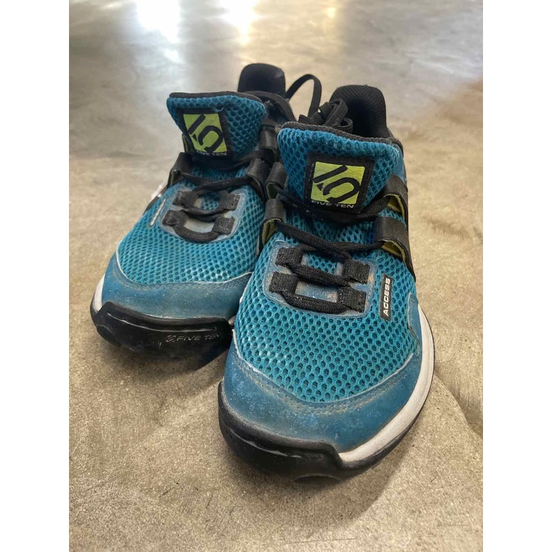 5.10 37 Shoes