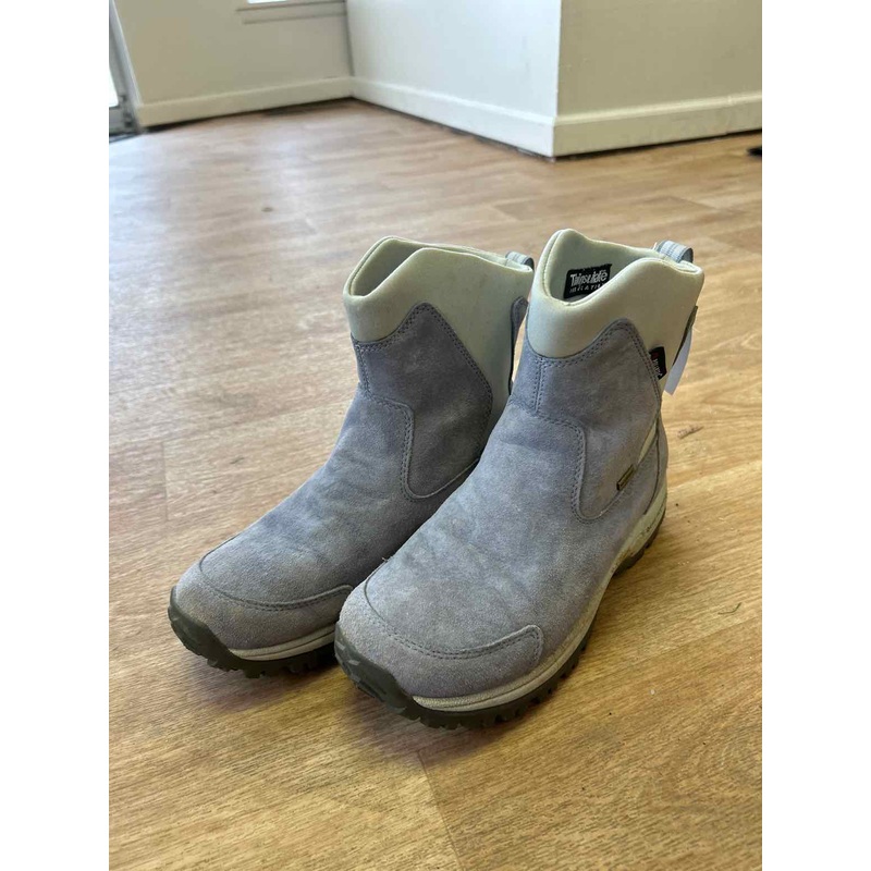 Women's Shoe Size 7.5 Merrell Purple Women's Winter Boots