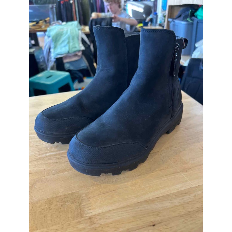 Shoe Size 6 Bogs Black Boots