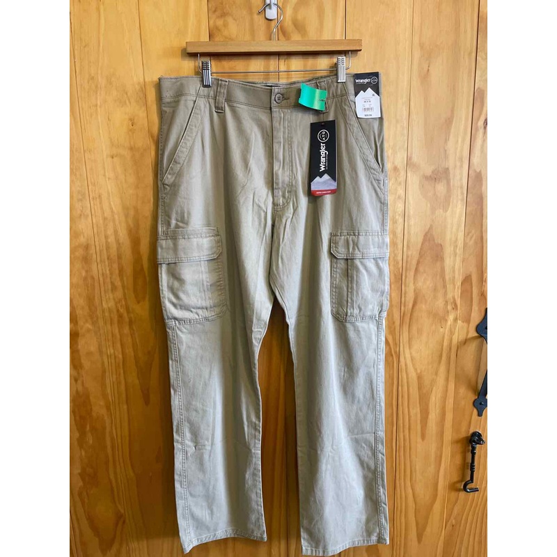 Size 36x32 Wrangler Men's Pants