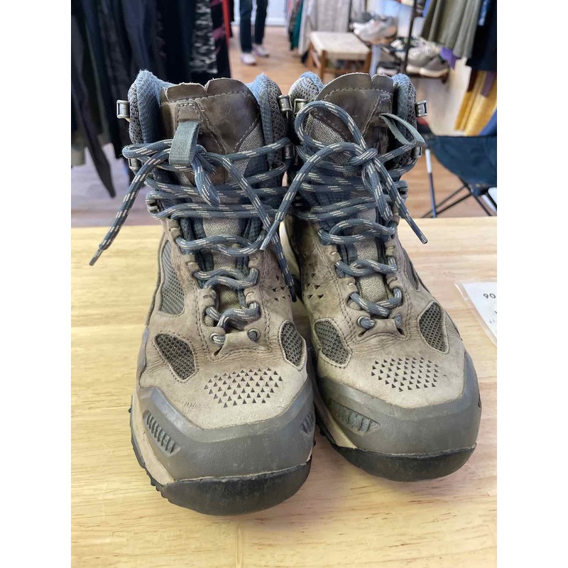 Women's Shoe Size 8.5 vasque Grey Hiking Boots