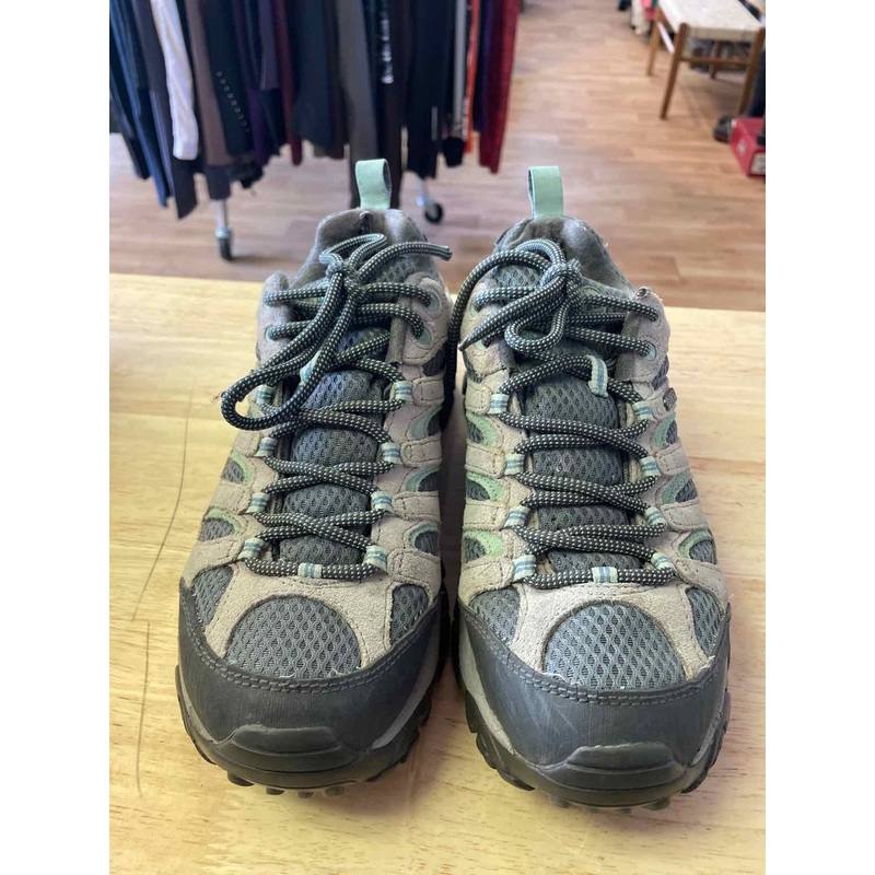 Women's Shoe Size 8 Merrell Grey Hiking Shoes