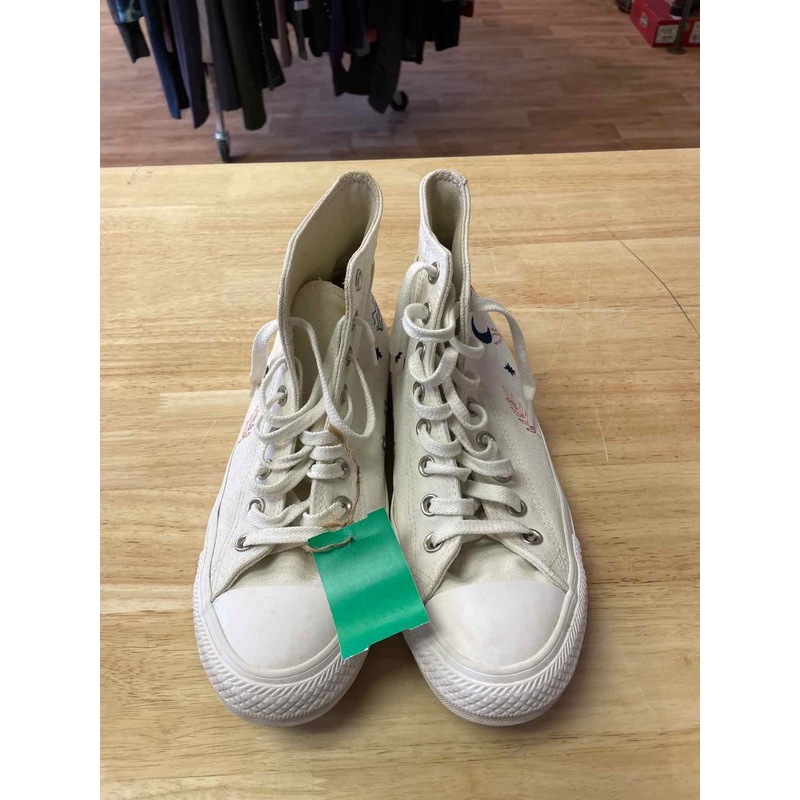 Women's Shoe Size 10 Converse White Casual Shoes