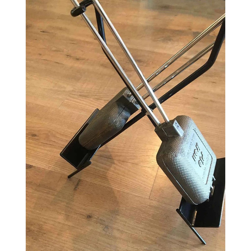 Rome Pie Iron Kickstand