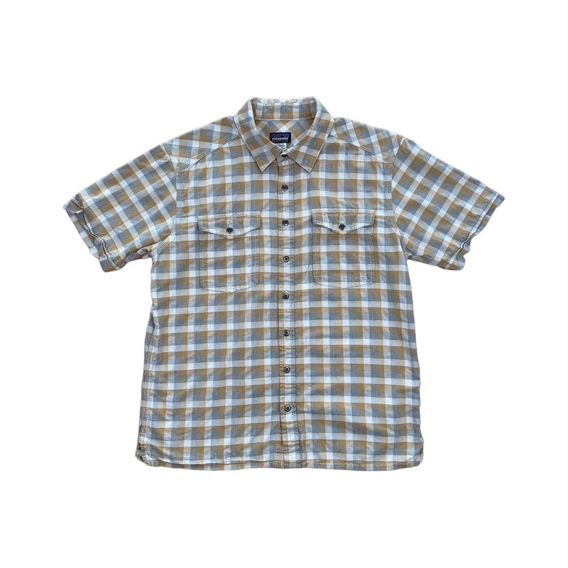 Patagonia Men's Short Sleeve Button Down Shirt Tan/White Medium Used