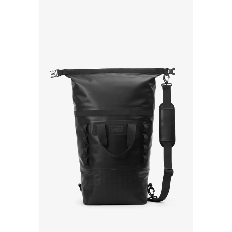 On The Roam Medium Dirt Bag